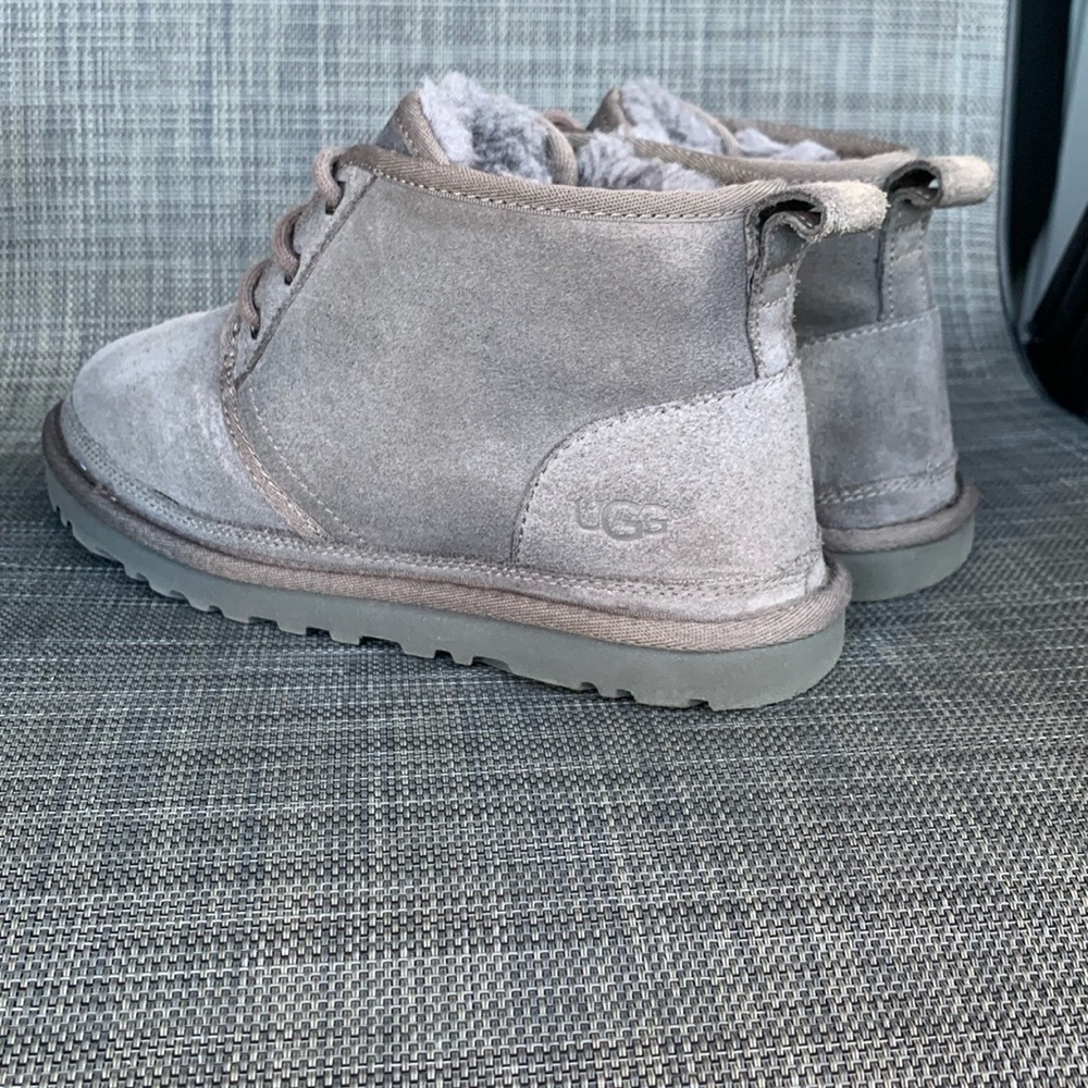 UGG Neumel Chukka Boots in Grey Suede Men’s Size 7 - Picture 6 of 16